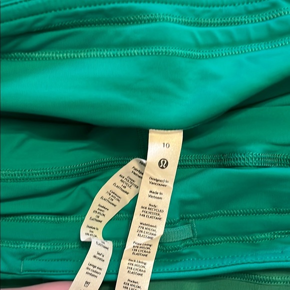 Lululemon Kelly Green Skort - Picture 2 of 7